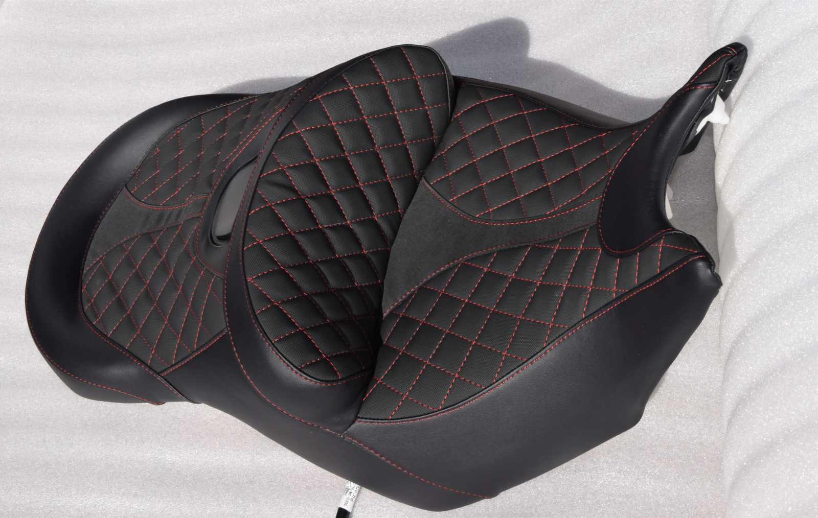 Sitzbank neu beziehen für Honda GL 1800 Gold Wing ab 2018 SC79 GL1800 Motorradsitzbank wie Neu