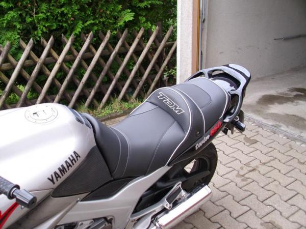Sitzbank für Yamaha TDM 850 4TX NEU beziehen mit Stickerei KOMFORTSITZBANK