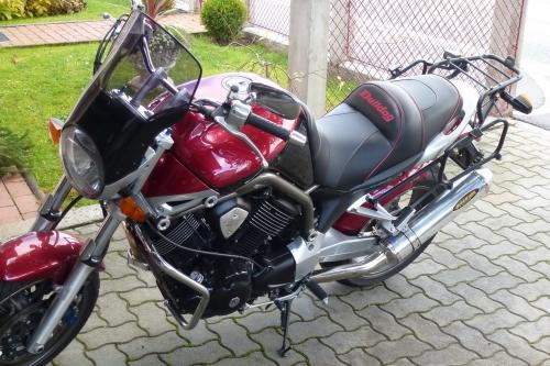 Sitzbank für Yamaha Bulldog BT1100 Sitz neu beziehen Naht und Keder nach Wunsch