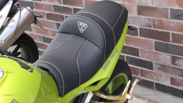 Sitzbank beziehen für Triumph Speed Triple - Sitz beziehen - Farben wählbar