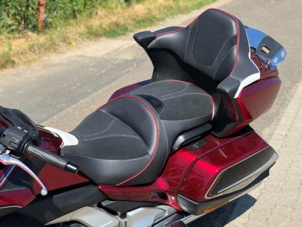 Sitzbank neu beziehen für Honda Gold Wing GL1800 ab 2018 SC79 -Farbe wählbar