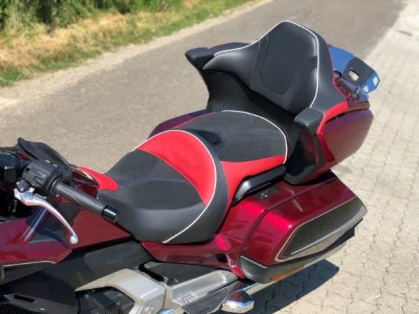 Sitzbank beziehen für Honda Gold Wing GL1800 ab2018 SC 79