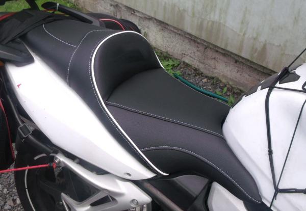 Sitz neu beziehen für Honda VFR 800 VTEC 2002-10 Komfortsitzbank Farben wählbar