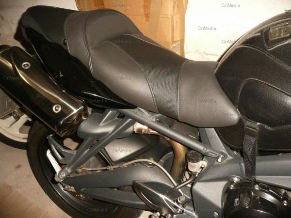 Sitz beziehen für Triumph Street Triple Sitzbank -Farben wählbar